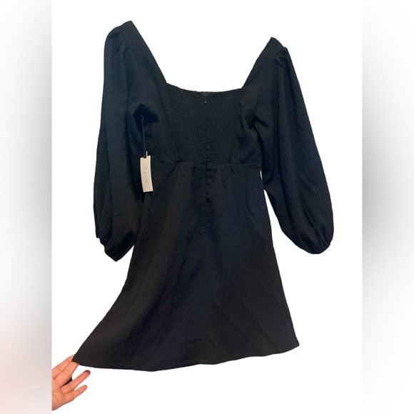 ASTR NWT Cutout Long Balloon Sleeve A-line Wrap Mini Dress in Black Size Small - Picture 2 of 15